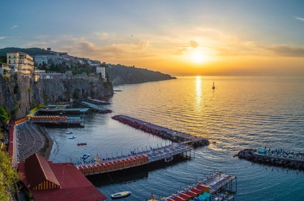 Yourhome - Sersale Suites Sorrento Exterior foto