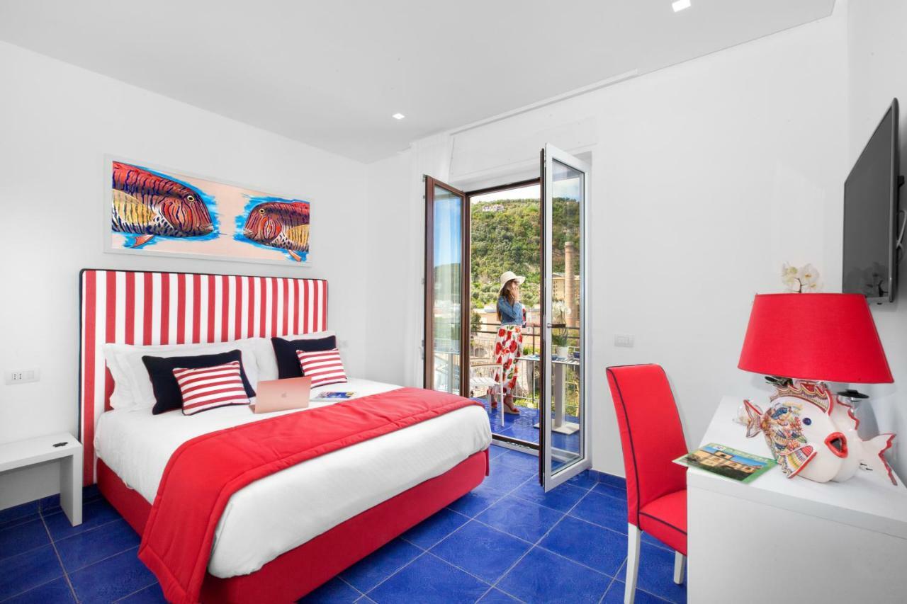Yourhome - Sersale Suites Sorrento Exterior foto